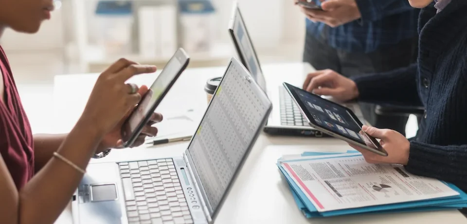 sales and marketing teams using crm marketing automation software to work crossfunctionally